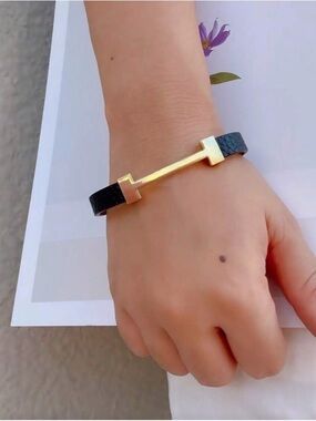 Gold Bar Black Leather Bracelet - Women's Stylish Accent Fashion